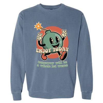 Retro Cartoon Bomb Nihilism Classic Fit Crew Neck Short Sleeve Black Garment-Dyed Sweatshirt