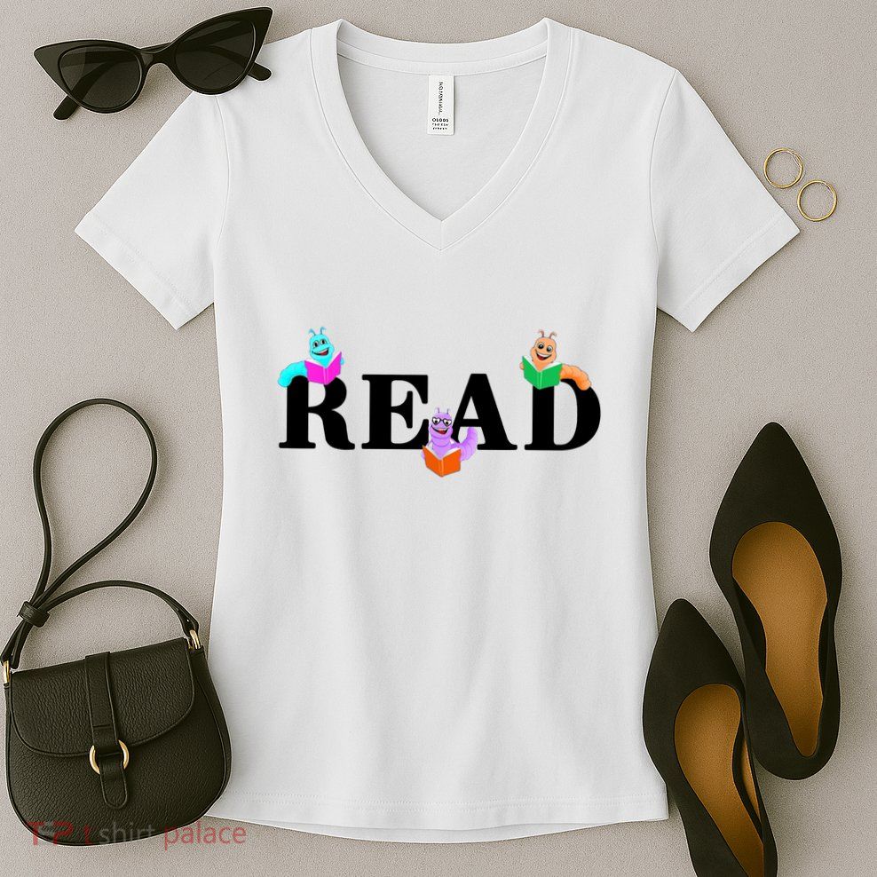 Read Cute Book Worms Women's V-Neck T-Shirt