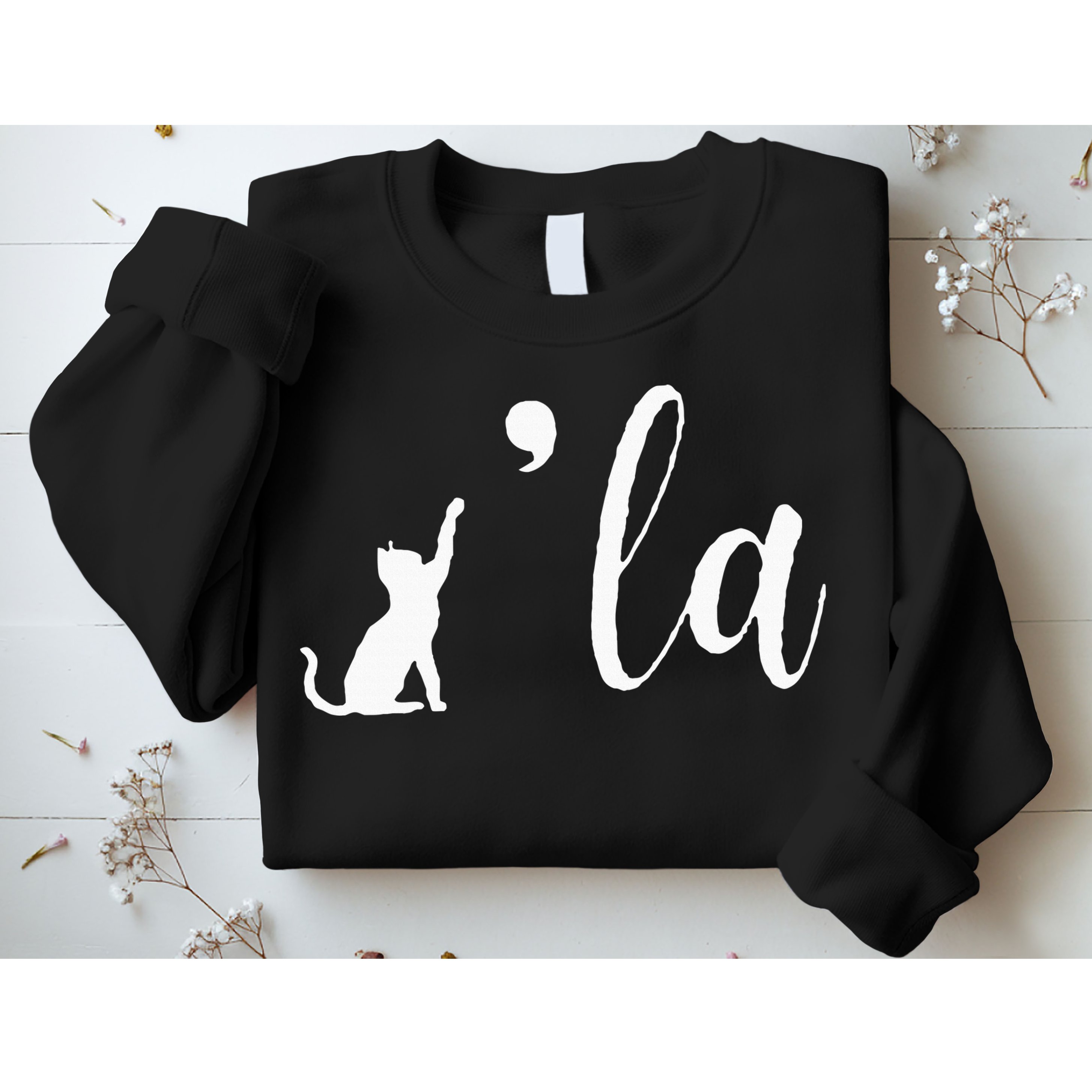 Retro Cat Comma La Kamala Harris For President 2024 Election Sweatshirt