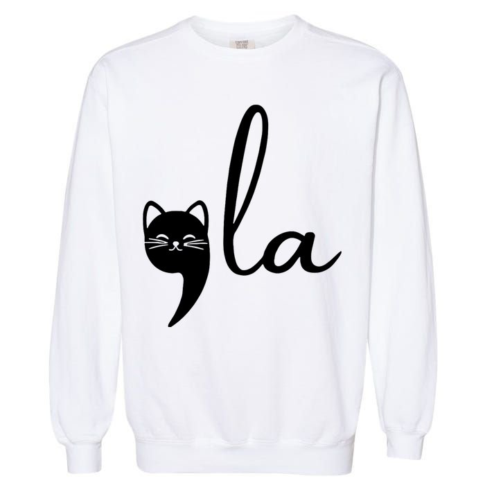 Retro Cat Comma La Kamala Harris For President 2024 Election Garment-Dyed Sweatshirt