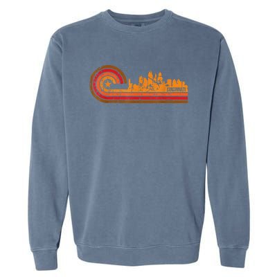 Retro Cincinnati Cityscape Cincinnati Oh Skyline Garment-Dyed Sweatshirt