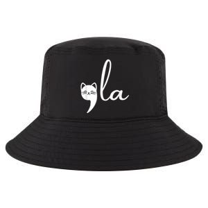 Retro Cat Comma La Kamala Harris For President 2024 Election Cool Comfort Performance Bucket Hat