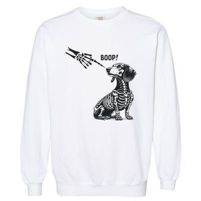 Retro Cute Dachshund Skeleton Hand Boop Dog Funny Halloween Garment-Dyed Sweatshirt