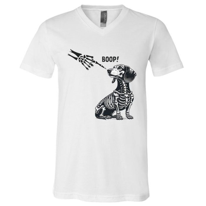 Retro Cute Dachshund Skeleton Hand Boop Dog Funny Halloween V-Neck T-Shirt