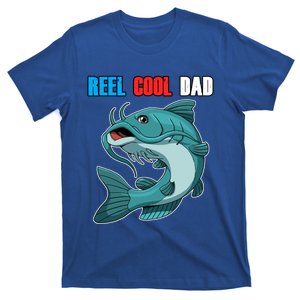 Reel Cool Dad Great Gift Daddy Fathers Day Fishing Gift Funny Gift T-Shirt