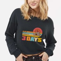 Retro Celebrate Easter A Lot Can Happen In 3 Days Cropped Pullover Crew