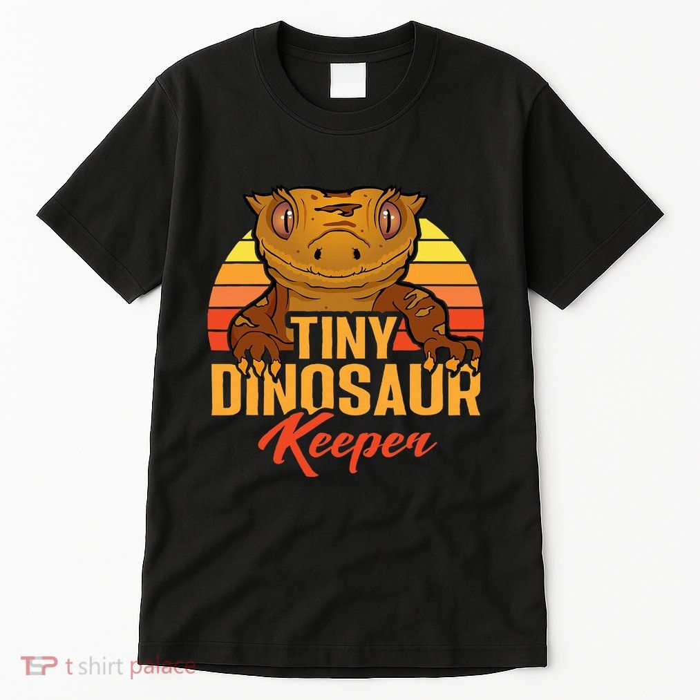 Retro Crested Gecko Tiny Dinosaur Keeper Herpetologist Tall T-Shirt