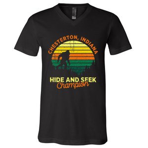 Retro Chesterton Indiana Big Foot Souvenir V-Neck T-Shirt