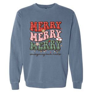 Retro Christmas Nurse Merry Emergency Room Er Nurse Nursing Cute Gift Garment-Dyed Sweatshirt