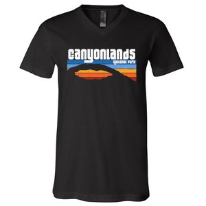 Retro Canyonlands National Park Moab Utah Vacation V-Neck T-Shirt