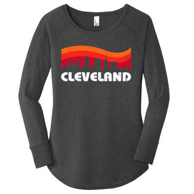 Retro Cleveland Ohio City Skyline Vintage CLE Souvenir Women's Perfect Tri Tunic Long Sleeve Shirt