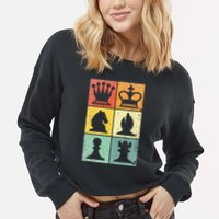Retro Chess Player Chess Pieces Cropped Pullover Crew
