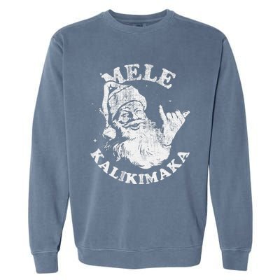 Retro Christmas Surf Mele Kalikimaka Santa Shaka Hawaii Garment-Dyed Sweatshirt