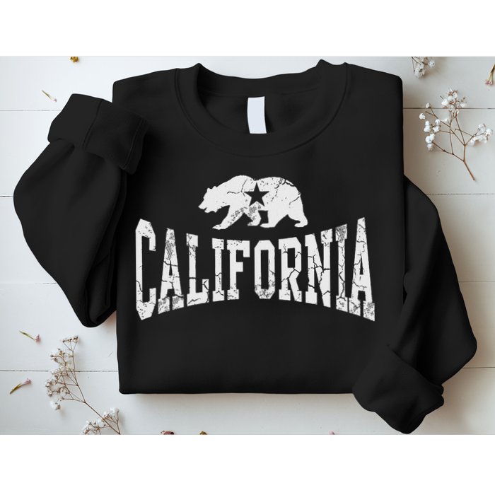 Retro California State Flag Bear Vintage Distressed Graphic Sweatshirt