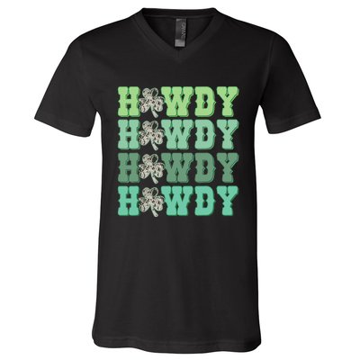 Retro Cowhide Western Howdy St Patricks Day Irish Shamrock V-Neck T-Shirt