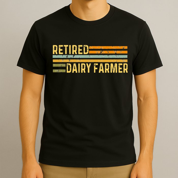 Retired Dairy Farmer Distressed Retirement Retire Cow Cattle T-Shirt