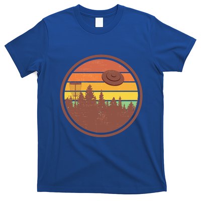 Retro Disc Golf Graphic Design Vintage Frolf Frisbee Lover Meaningful Gift T-Shirt