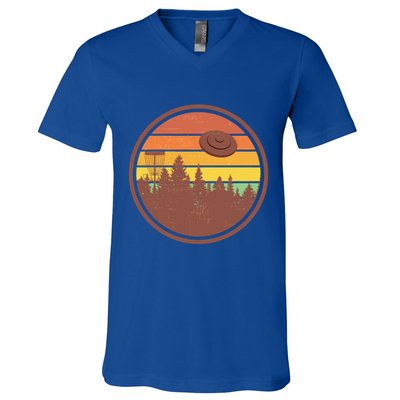 Retro Disc Golf Graphic Design Vintage Frolf Frisbee Lover Meaningful Gift V-Neck T-Shirt