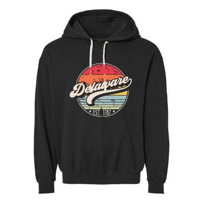 Retro Delaware Home State De Cool 70s Style Sunset Garment-Dyed Fleece Hoodie