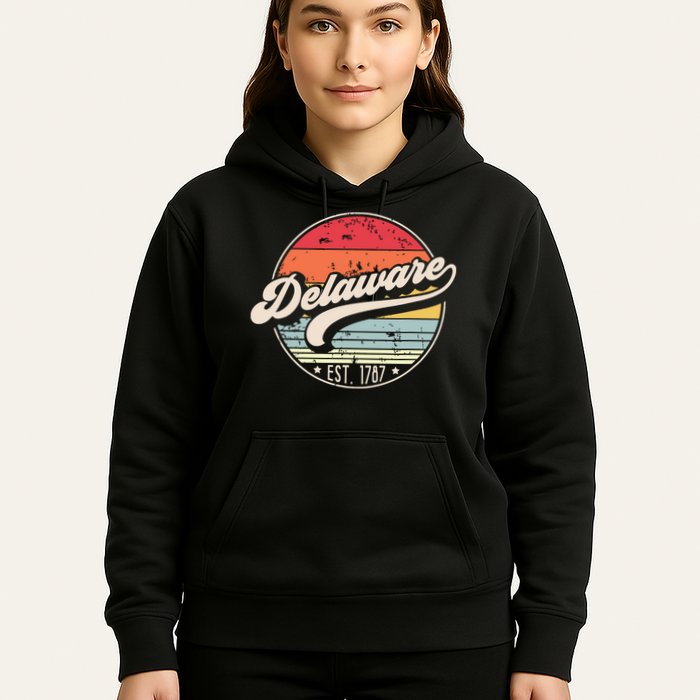 Retro Delaware Home State De Cool 70s Style Sunset Hoodie