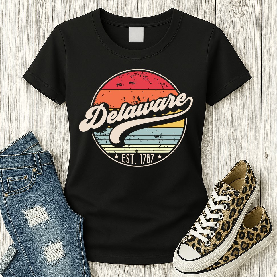 Retro Delaware Home State De Cool 70s Style Sunset Womens T-Shirt