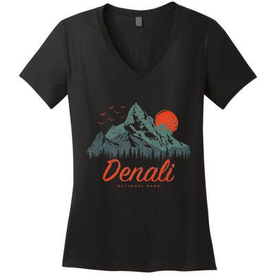 Retro Denali National Park Us Vintage Denali Women's V-Neck T-Shirt