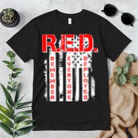 RED Remember Everyone Deployed Distressed Flag Premium T-Shirt