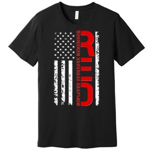 RED Remember Everyone Deployed Distressed US Flag Premium T-Shirt