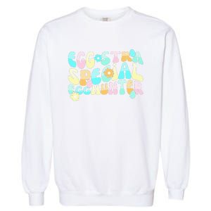 Retro Egg-stra Special Egghunter Easter Classic Clothing Garment-Dyed Sweatshirt