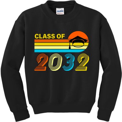 Retro Class of 2032 Future Graduate Kids Sweatshirt
