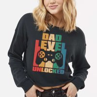 Retro New Dad Level Unlocked Video Gamer Cropped Pullover Crew