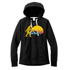 Retro Sasquatch Mountain Sunset Women's Fleece Hoodie