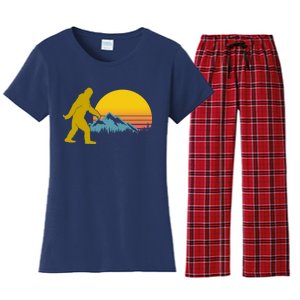 Retro Sasquatch Mountain Sunset Women's Flannel Pajama Set