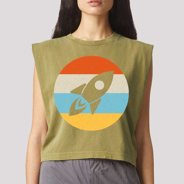 Retro Sunset Spaceship Garment-Dyed Women's Muscle Tee