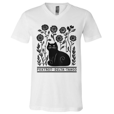 Retro Foxtrots Deltas Tangos Flower Art Cat In Flowers V-Neck V-Neck T-Shirt