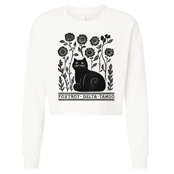 Retro Foxtrots Deltas Tangos Flower Art Cat In Flowers V-Neck Cropped Pullover Crew