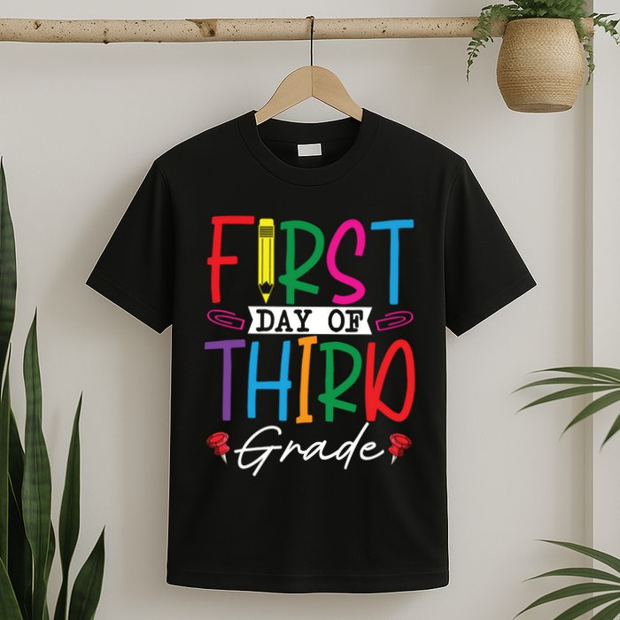 Retro First Day Of Third Grade Team Students Back To School T-Shirt
