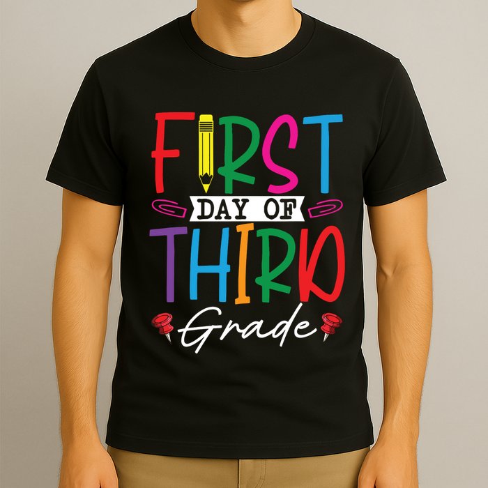 Retro First Day Of Third Grade Team Students Back To School T-Shirt