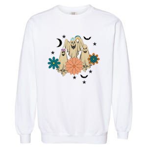 Retro Floral Ghost Halloween Spooky Season Halloween Party Garment-Dyed Sweatshirt