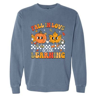 Retro Fall In Love With Learning Autumn Pumpkin Teacher Garment-Dyed Sweatshirt