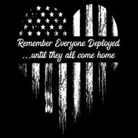 Red Friday Remember Everyone Deployed American Flag Heart Women's Pullover Hoodie