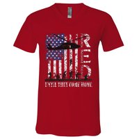 RED Friday Remember Everyone Deployed US Flag Army Vintage V-Neck T-Shirt