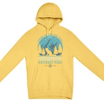 Red Fox Wilderness Gift Yosemite National Park California Premium Pullover Hoodie