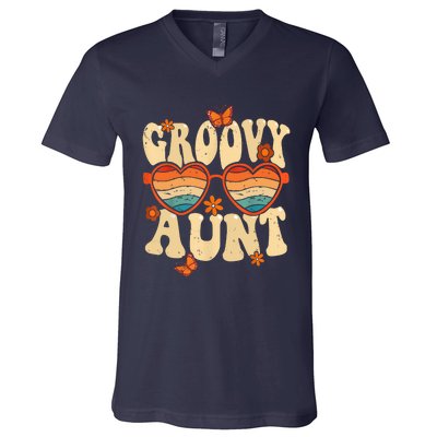 Retro Groovy Aunt 70s Aesthetic 1970's Mother's Day V-Neck T-Shirt