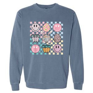 Retro Groovy Bunny Smile Disco Eggs Carrot Happy Easter Day Garment-Dyed Sweatshirt