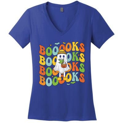 Retro Groovy Boooks Ghost Halloween Librarian Teacher Book Gift Women's V-Neck T-Shirt