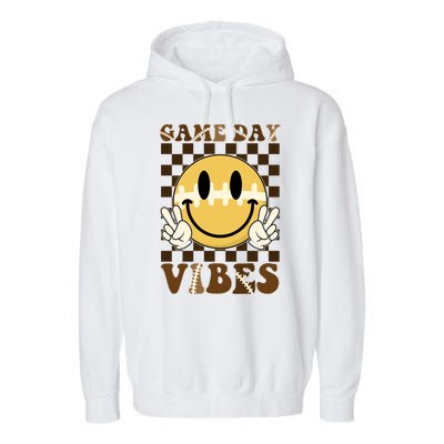 Retro Game Day Vibes Smiley Emoji Football Fan Garment-Dyed Fleece Hoodie