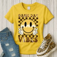 Retro Game Day Vibes Smiley Emoji Football Fan Womens T-Shirt