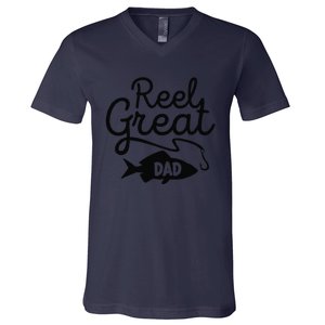 Reel Great Dad Fishing Daddy Lover Fathers Day Gift V-Neck T-Shirt