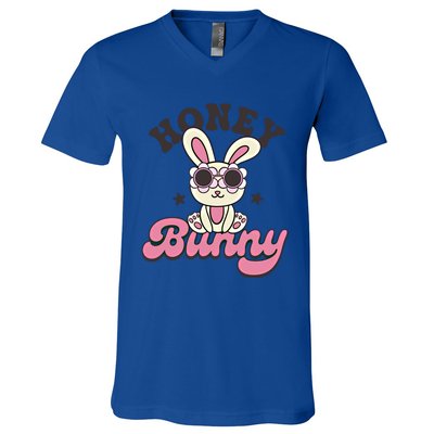 Retro Groovy Easter Honey Bunny Happy Easter Day Cute Bunny Gift V-Neck T-Shirt